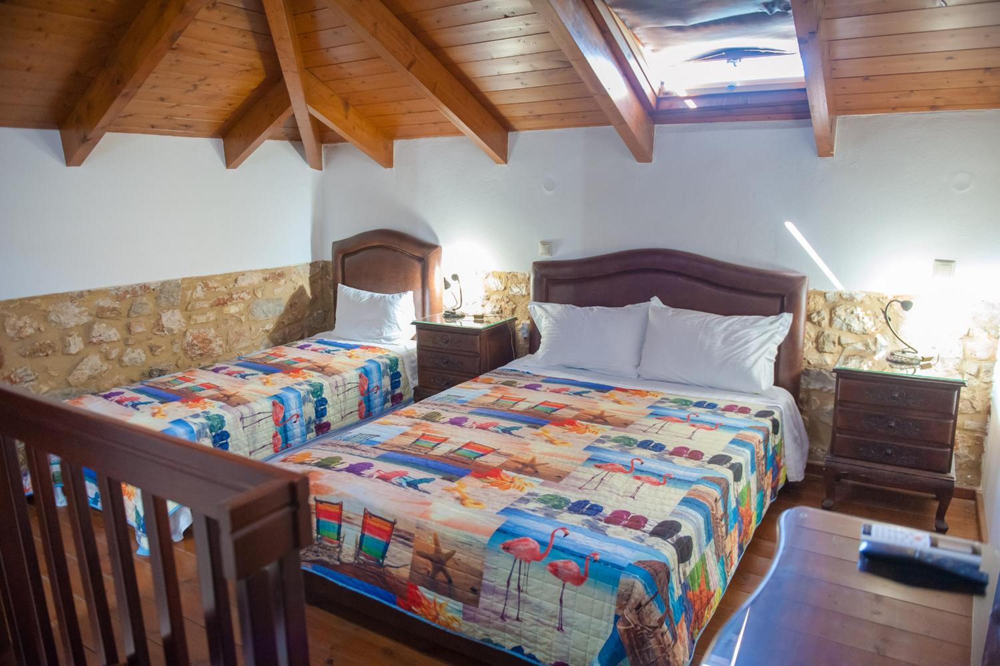 Seafront Stone Suites Vonitsa Exterior foto